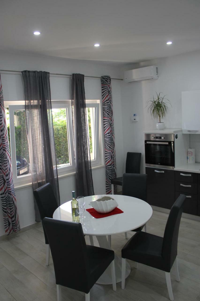 Omis Apartmani Mouse 外观 照片
